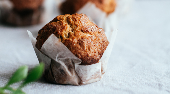 Schokoladenmuffins mit Dattelsirup